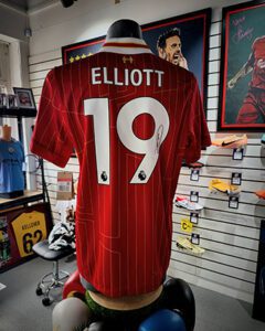 Elliott 24 25 home shirt signed